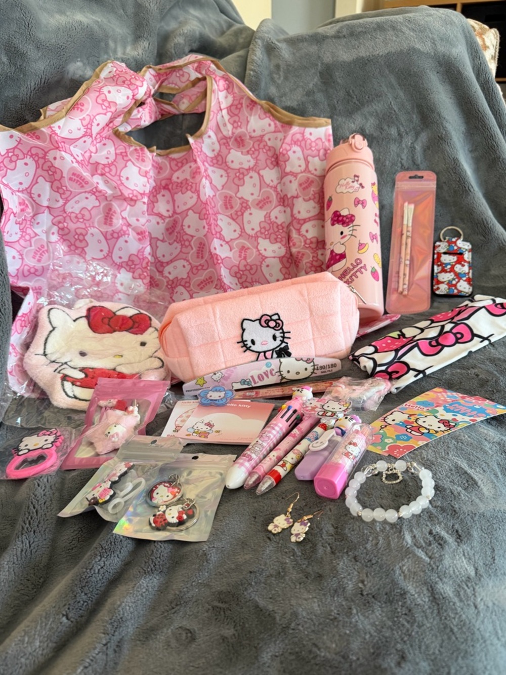 🩷Sanrio Hello Kitty Foldable Shopper Tote Bag and Accessories Set - Over 20 Item